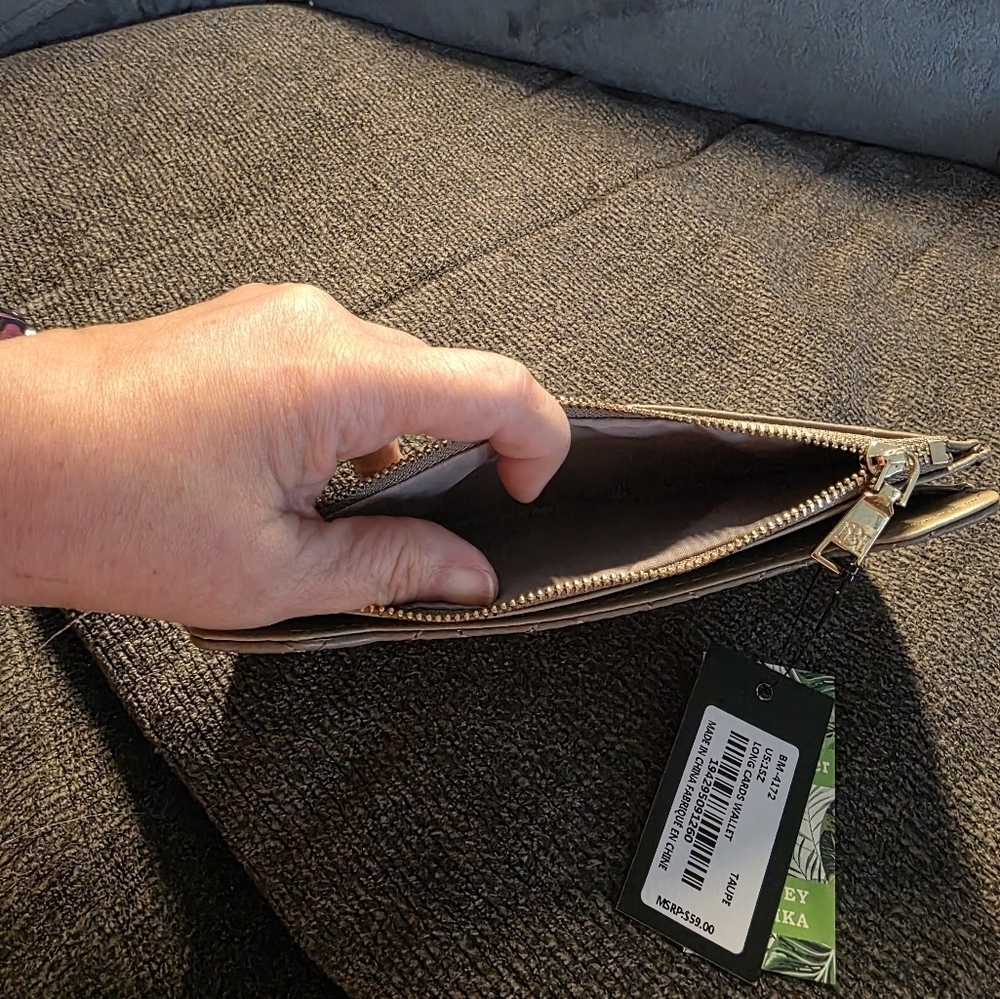 Badgley Mischka Quilted Taupe Wallet-Wristlet - Picture 5 of 5